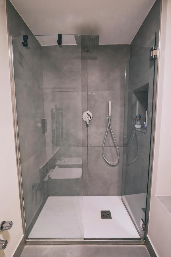 Up25 Bed & Breakfast Napoli Bagian luar foto