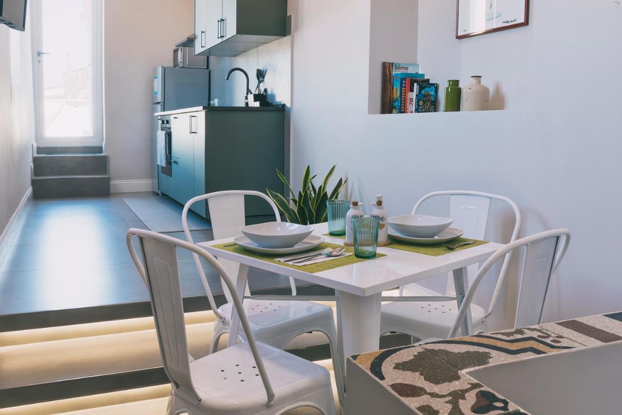 Up25 Bed & Breakfast Napoli Bagian luar foto